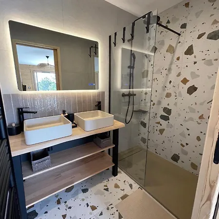 L'esquirol - Location T3 Avec Vue Imprenable - *